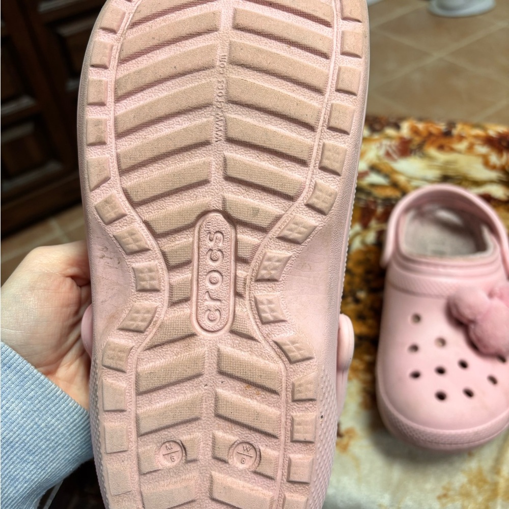 Disney park crocs - Picture 3 of 3